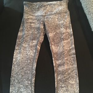 Never work before lulu leggings